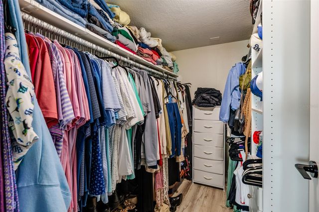 4595 CHANCELLOR STREET NE 114, St Petersburg, FL 33703