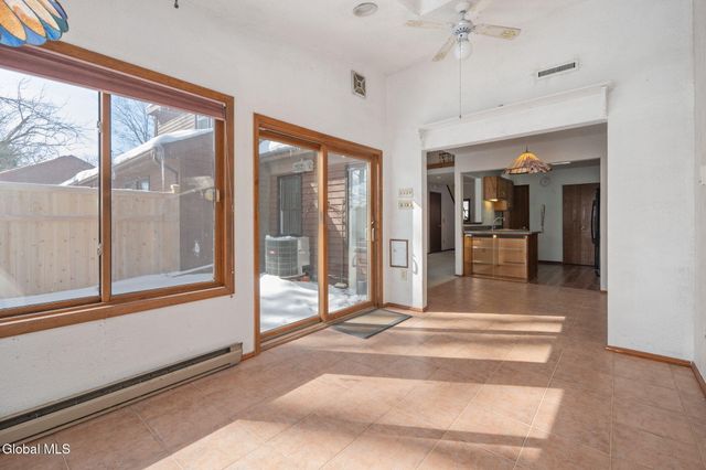 641 Top Ridge Drive, Guilderland, NY 12203