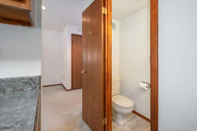 641 Top Ridge Drive, Guilderland, NY 12203