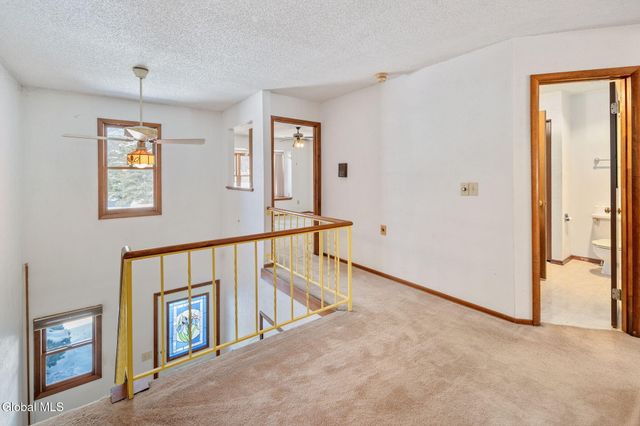 641 Top Ridge Drive, Guilderland, NY 12203