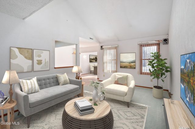 641 Top Ridge Drive, Guilderland, NY 12203