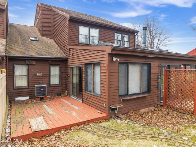 641 Top Ridge Drive, Guilderland, NY 12203