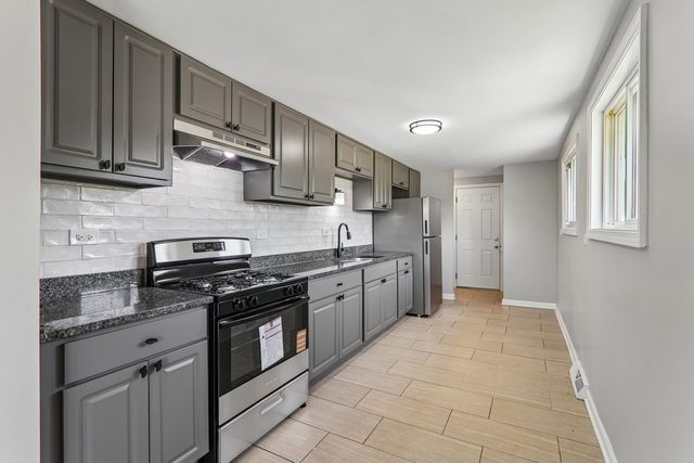 16032 Circle Drive, Markham, IL 60428