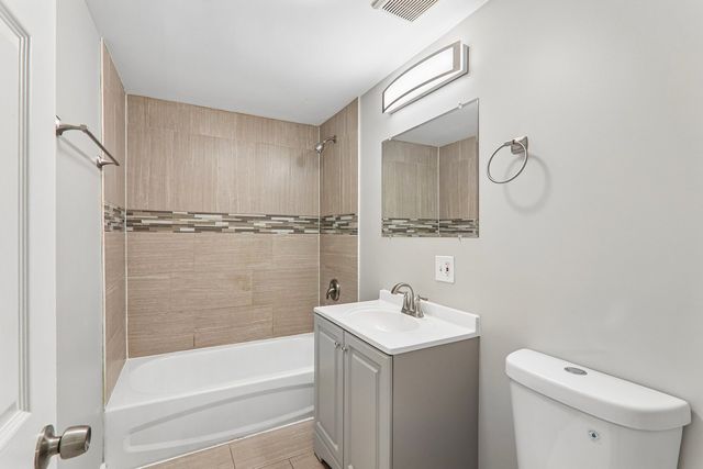 16032 Circle Drive, Markham, IL 60428