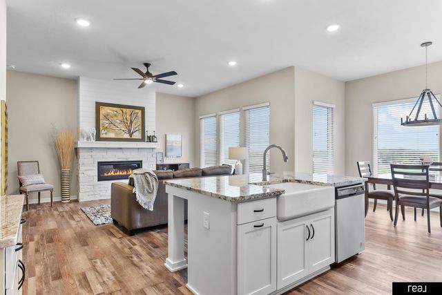 12501 Quail Drive, Bellevue, NE 68123