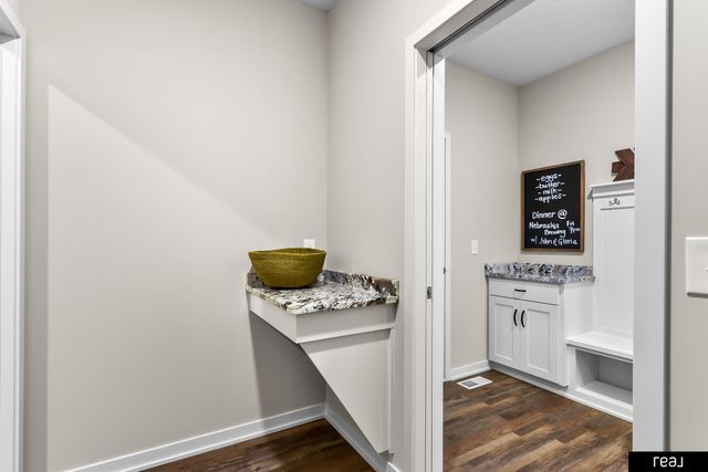 12501 Quail Drive, Bellevue, NE 68123