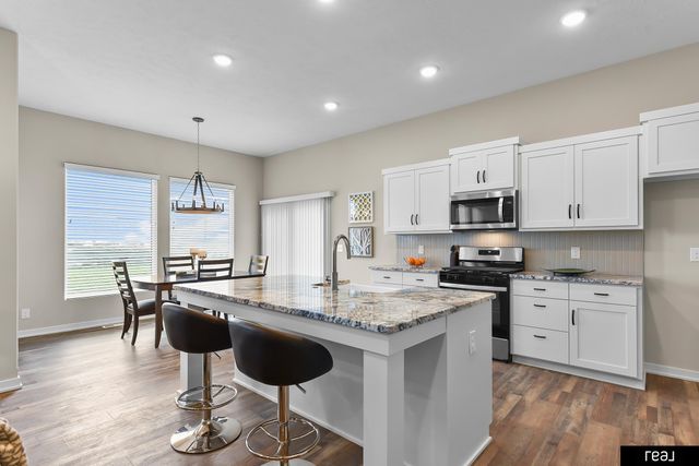 12501 Quail Drive, Bellevue, NE 68123