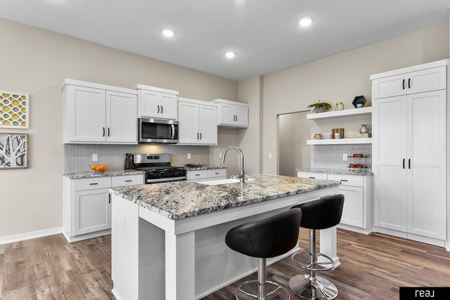 12501 Quail Drive, Bellevue, NE 68123