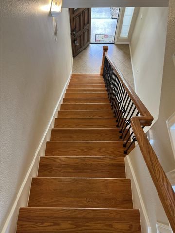 5615 Winsome Villas Lane H, Houston, TX 77057