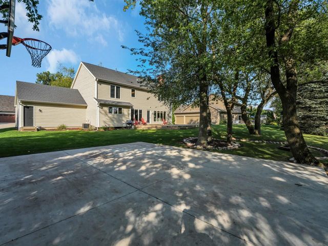 3703 Canada Goose CROSSING, Racine, WI 53403