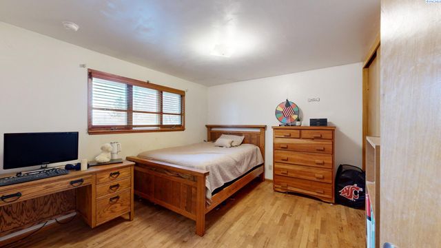 1310 NW Haven Circle, Pullman, WA 99163