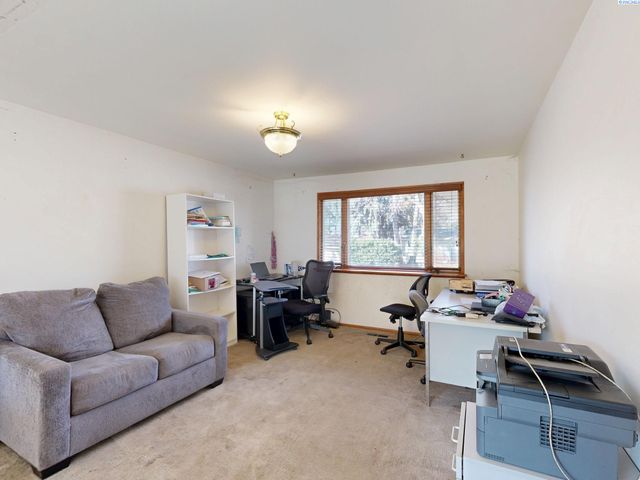 1310 NW Haven Circle, Pullman, WA 99163