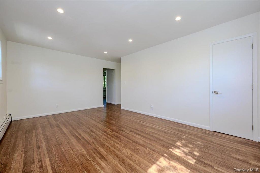 2 N Lewis Place 1.4B, Rockville Centre, NY 11570 — photo 3