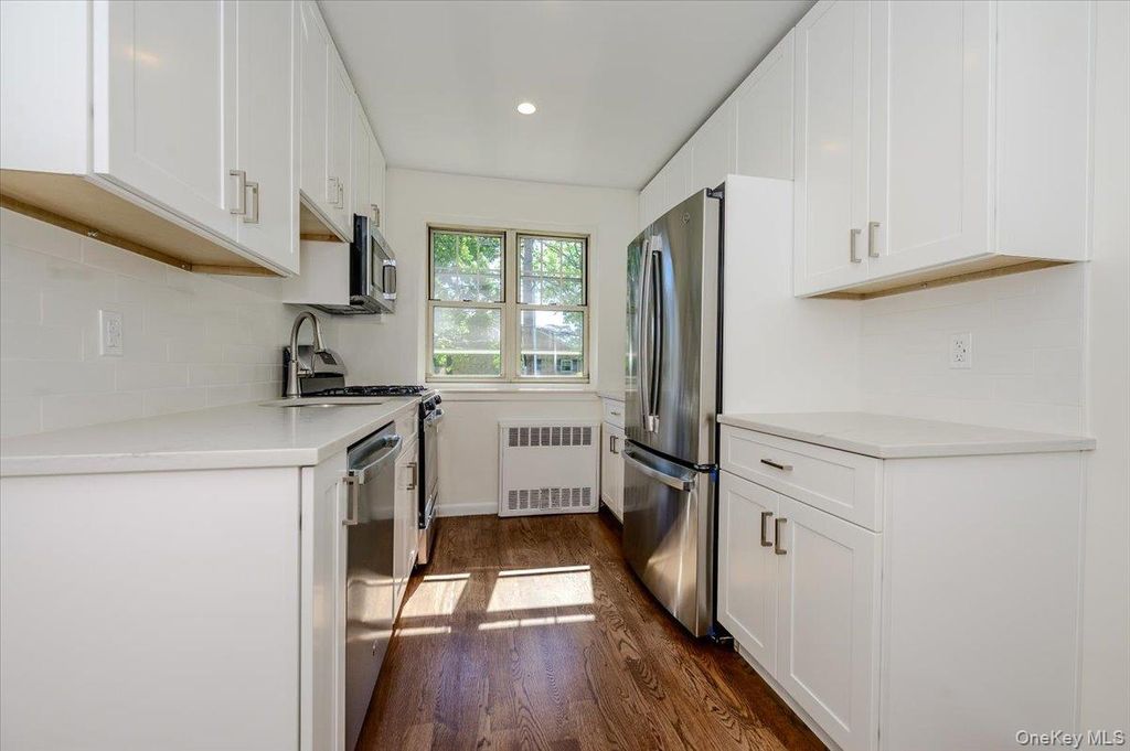 2 N Lewis Place 1.4B, Rockville Centre, NY 11570 — photo 5