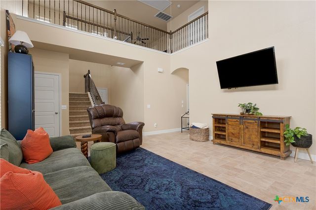 617 Community Drive, New Braunfels, TX 78132