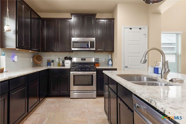 617 Community Drive, New Braunfels, TX 78132