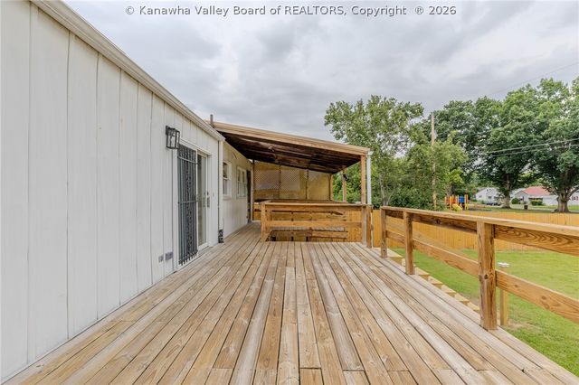 2004 Kanawha Terrace, St Albans, WV 25177