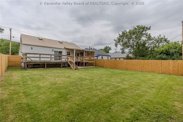 2004 Kanawha Terrace, St Albans, WV 25177