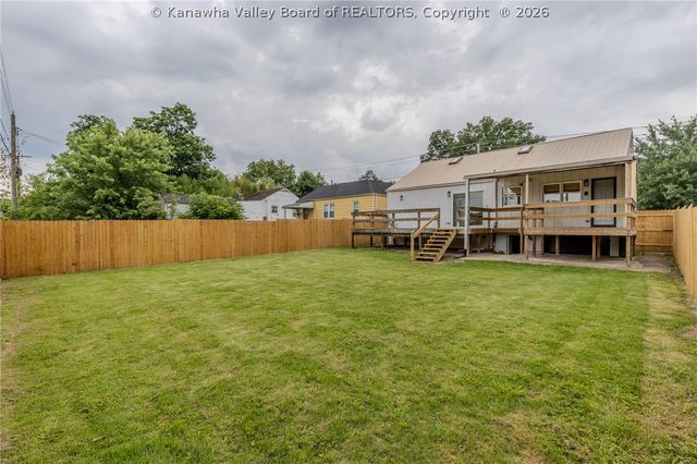2004 Kanawha Terrace, St Albans, WV 25177