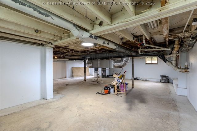 2004 Kanawha Terrace, St Albans, WV 25177