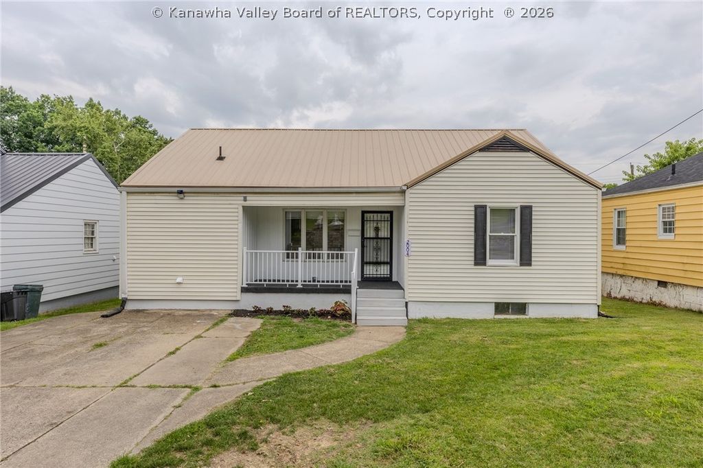 2004 Kanawha Terrace, St Albans, WV 25177