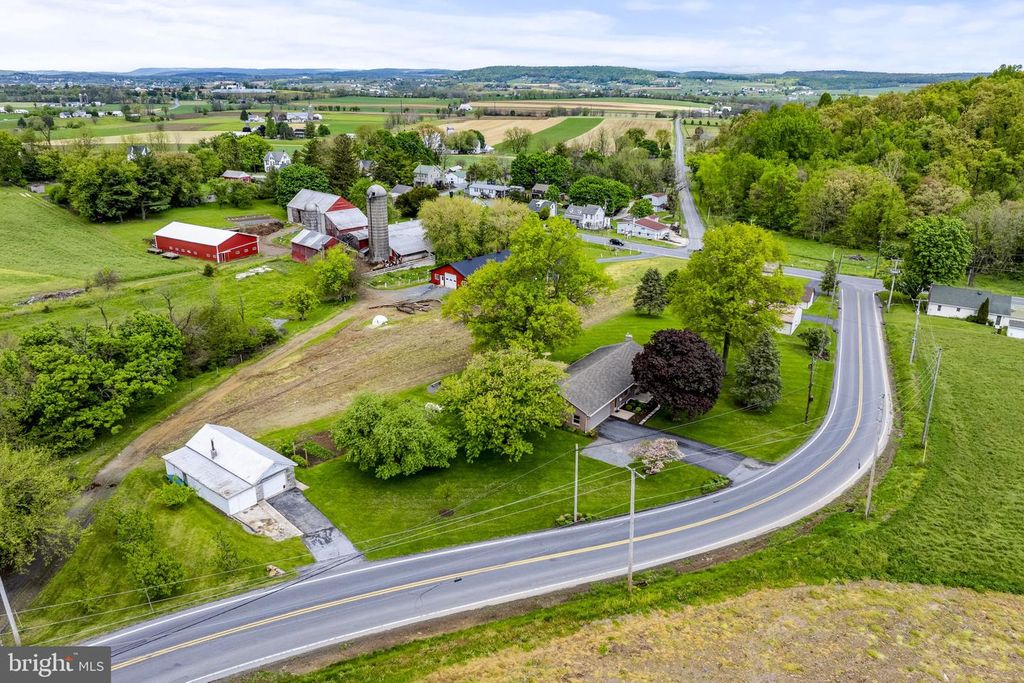1160 NARVON RD, Narvon, PA 17555