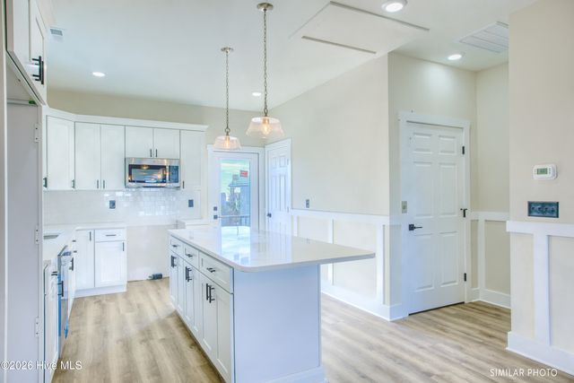 717 N New River Drive A, Holly Ridge, NC 28445