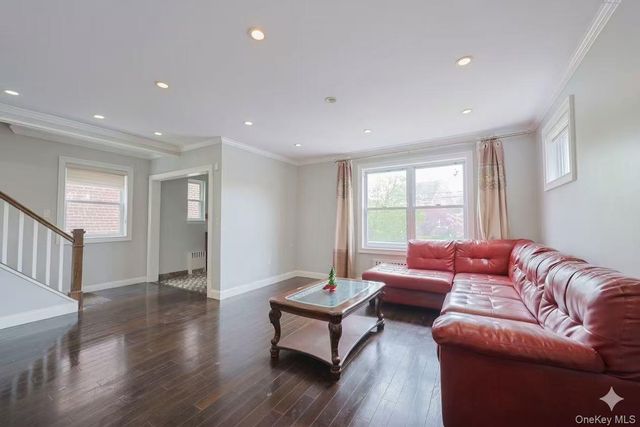 1194 Lydig Avenue, Bronx, NY 10461