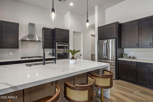 1101 E Dolores Road, Phoenix, AZ 85086