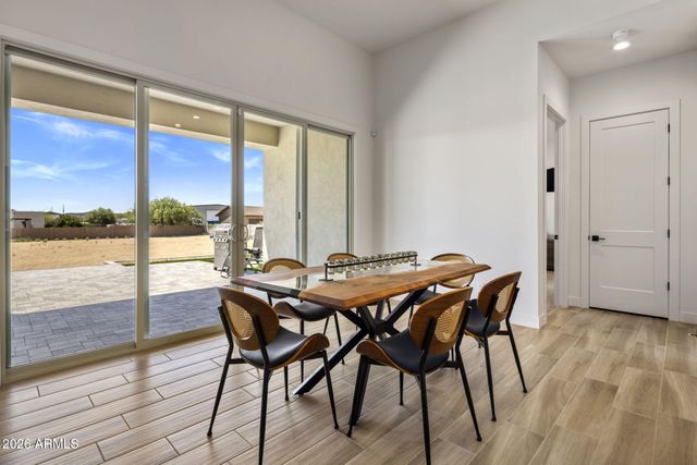 1101 E Dolores Road, Phoenix, AZ 85086