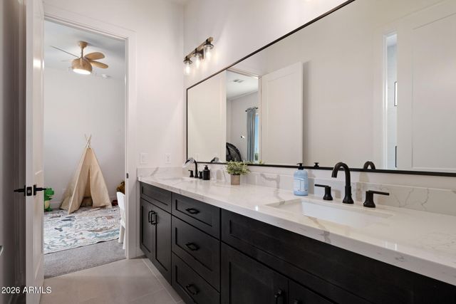 1101 E Dolores Road, Phoenix, AZ 85086