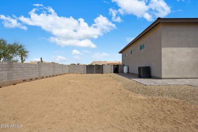 1101 E Dolores Road, Phoenix, AZ 85086
