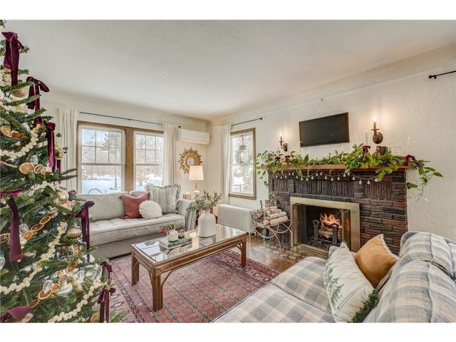 617 6th Street, Hudson, WI 54016