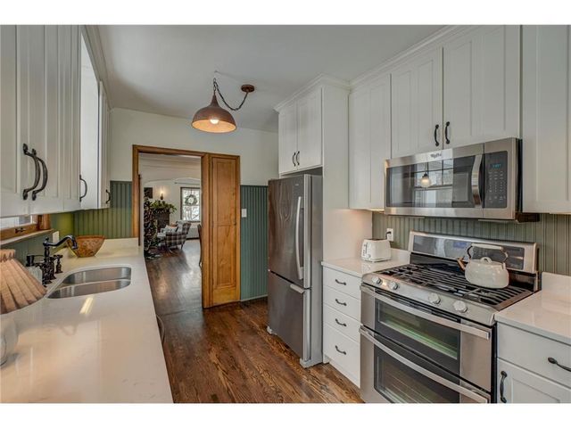 617 6th Street, Hudson, WI 54016