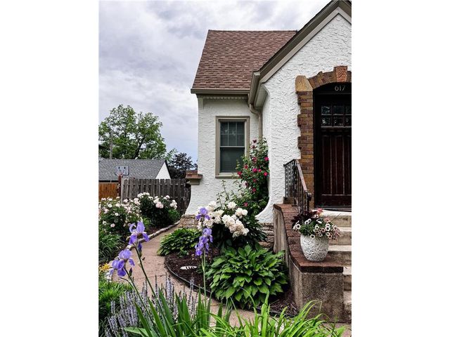 617 6th Street, Hudson, WI 54016