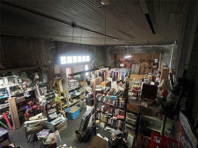 100 E 2nd Street, Groveton, TX 75845