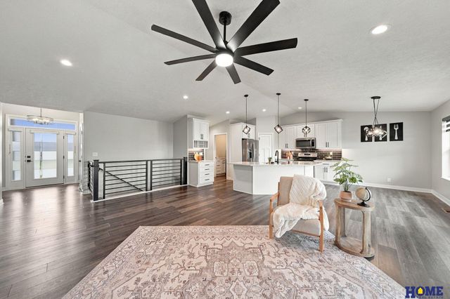 8716 S 83rd Court, Lincoln, NE 68516