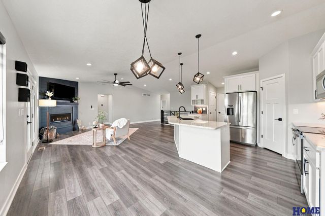 8716 S 83rd Court, Lincoln, NE 68516