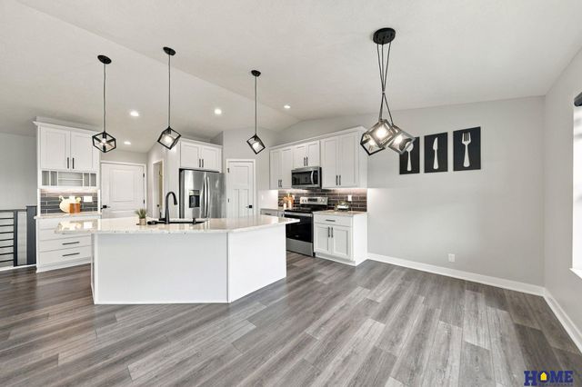 8716 S 83rd Court, Lincoln, NE 68516