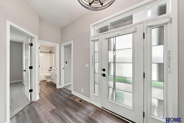 8716 S 83rd Court, Lincoln, NE 68516