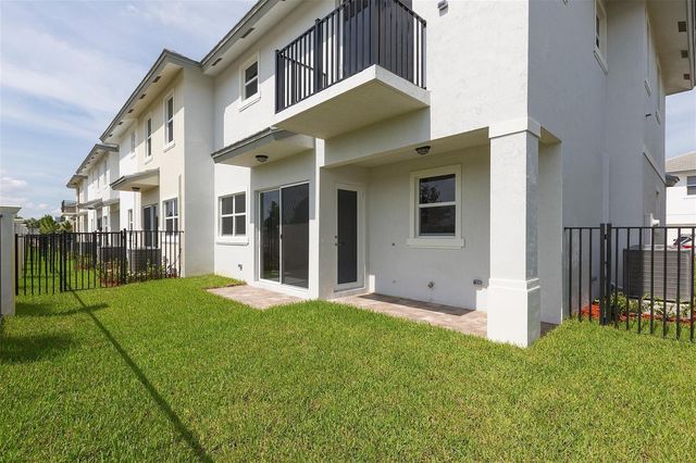 6990 Pines Circle 53, Coconut Creek, FL 33073