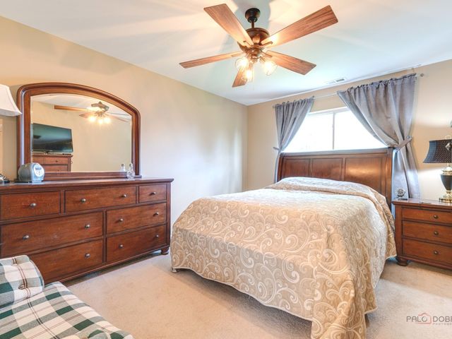 6797 ROANOAKE Court, Gurnee, IL 60031