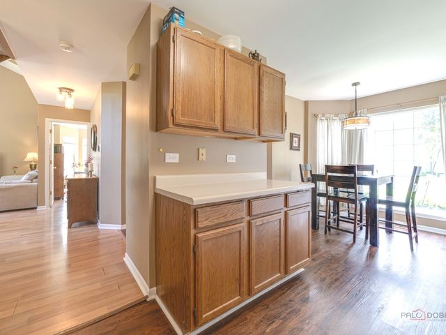 6797 ROANOAKE Court, Gurnee, IL 60031