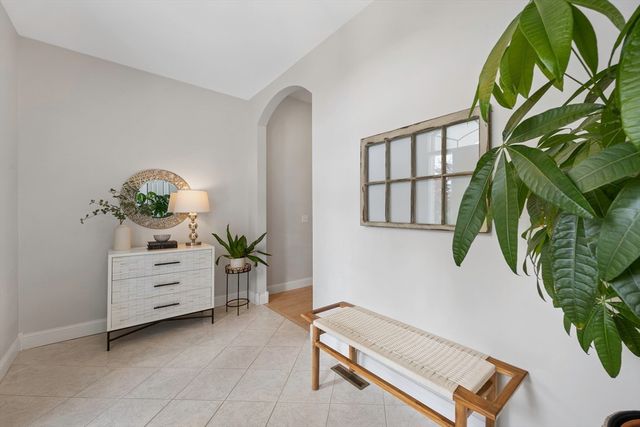 27 Spring Hill Rd, Belchertown, MA 01007