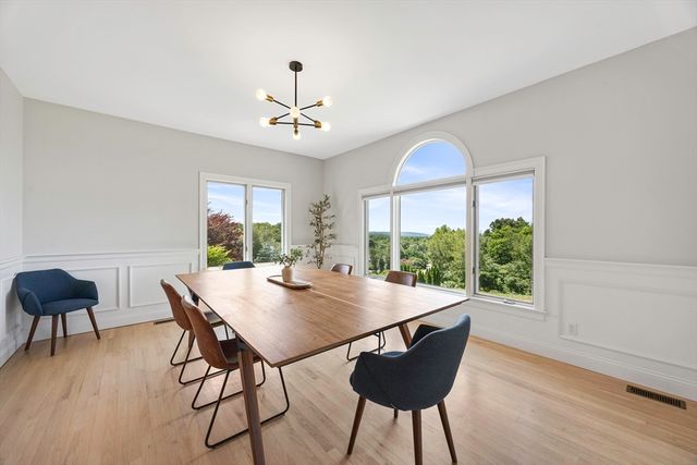 27 Spring Hill Rd, Belchertown, MA 01007