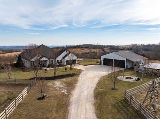 639 NC 1625, Compton, AR 72624