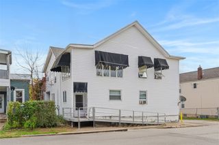 100-102 S 12th St, Jeannette, PA 15644