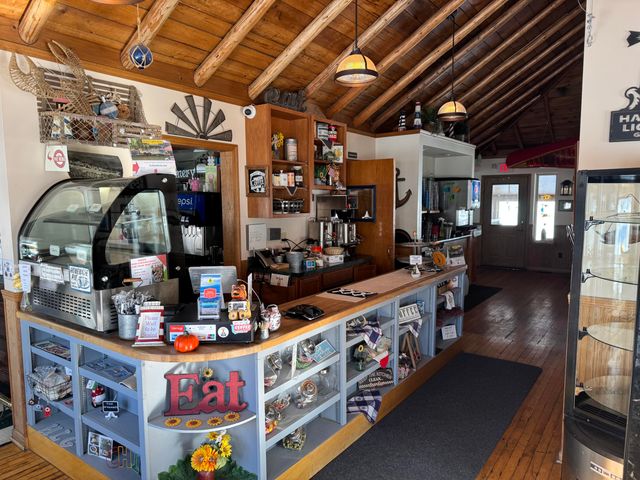 6492 Paradise Trail, Carp Lake, MI 49718
