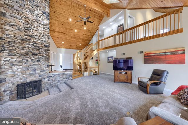 315 WINDING HILL DR, Lancaster, PA 17601