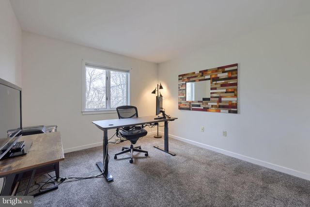 315 WINDING HILL DR, Lancaster, PA 17601